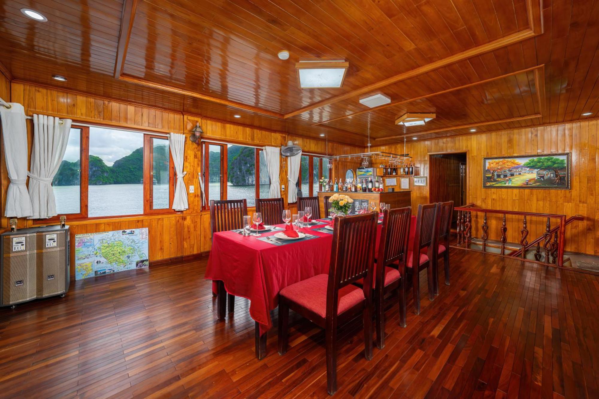 Готель Sunlight Boutique Cruise - Cat Ba Island Халонг Екстер'єр фото